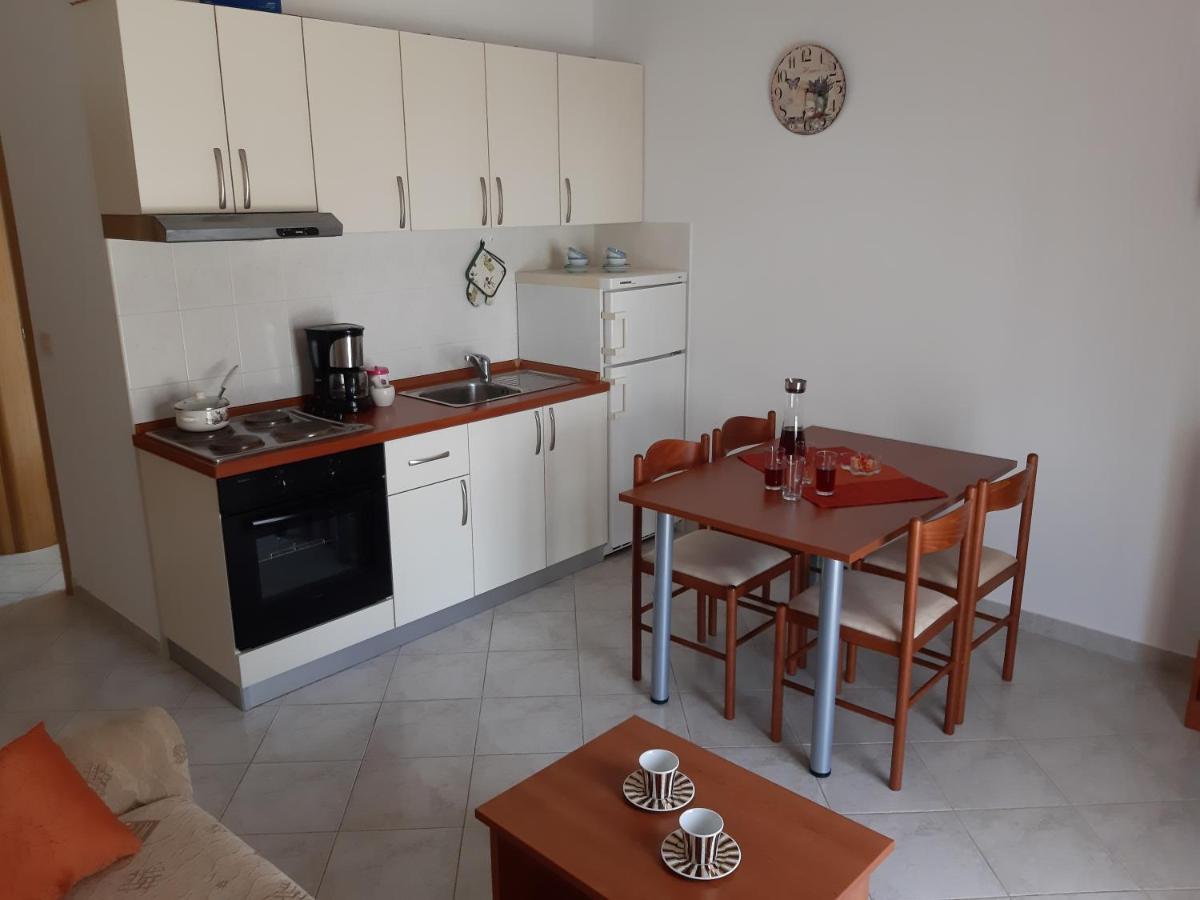 Apartments Mihael Малинска Экстерьер фото