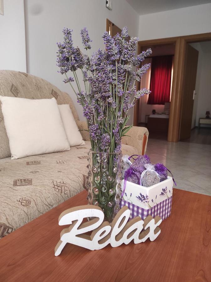 Apartments Mihael Малинска Экстерьер фото